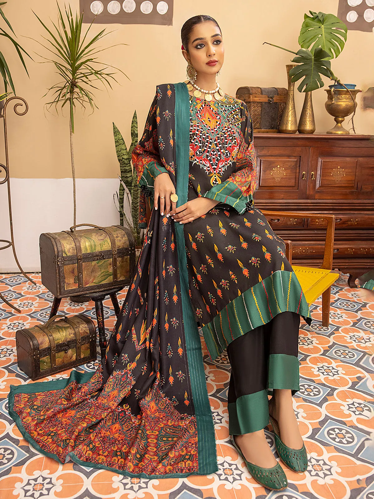 Black & Green Winter Dhanak Embroidered 3-Piece Suit