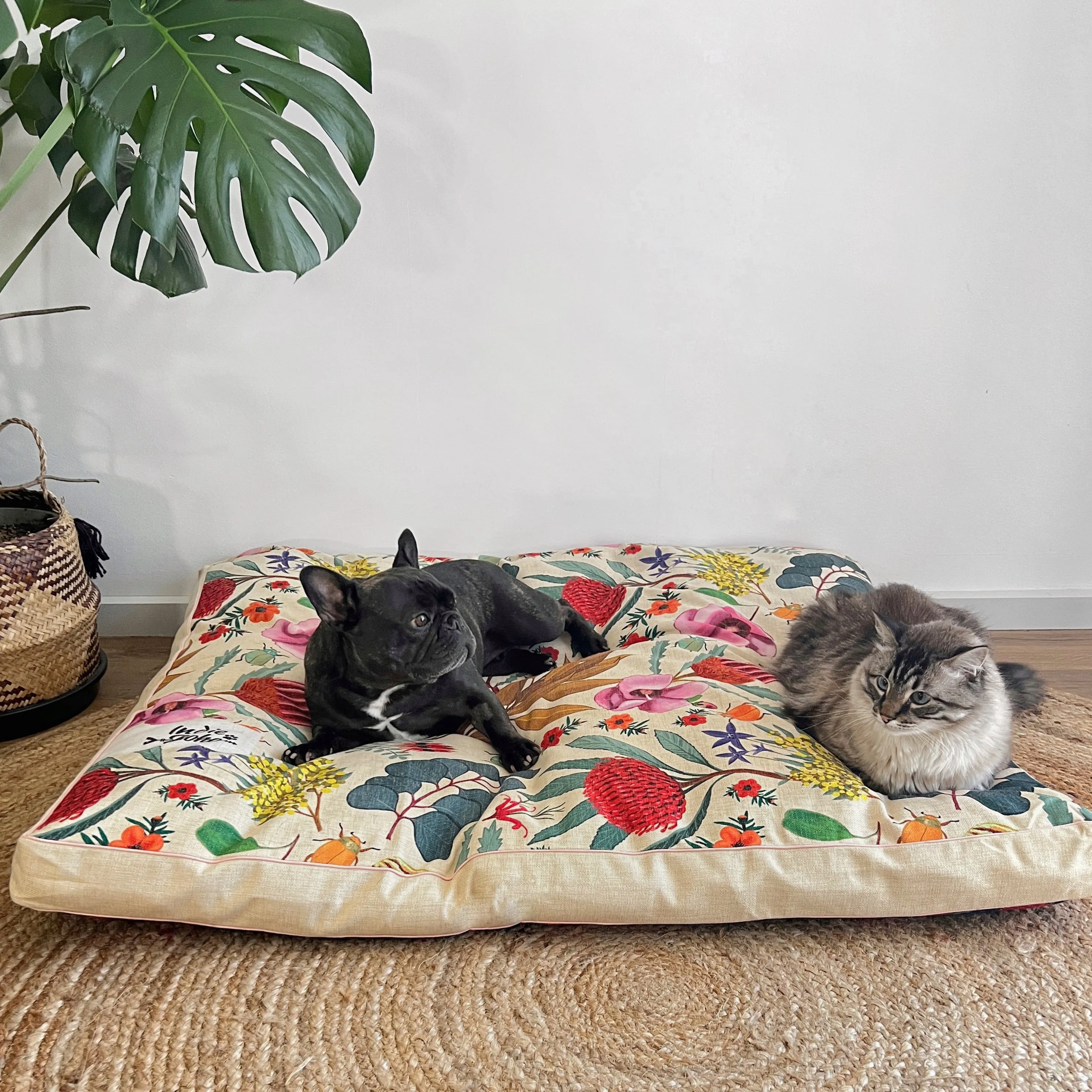 Native Flora – XXL Dog Bed