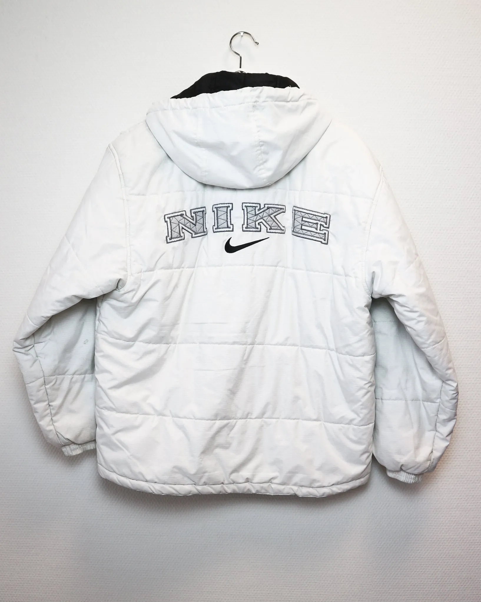 RARE Nike Spellout Puffer M