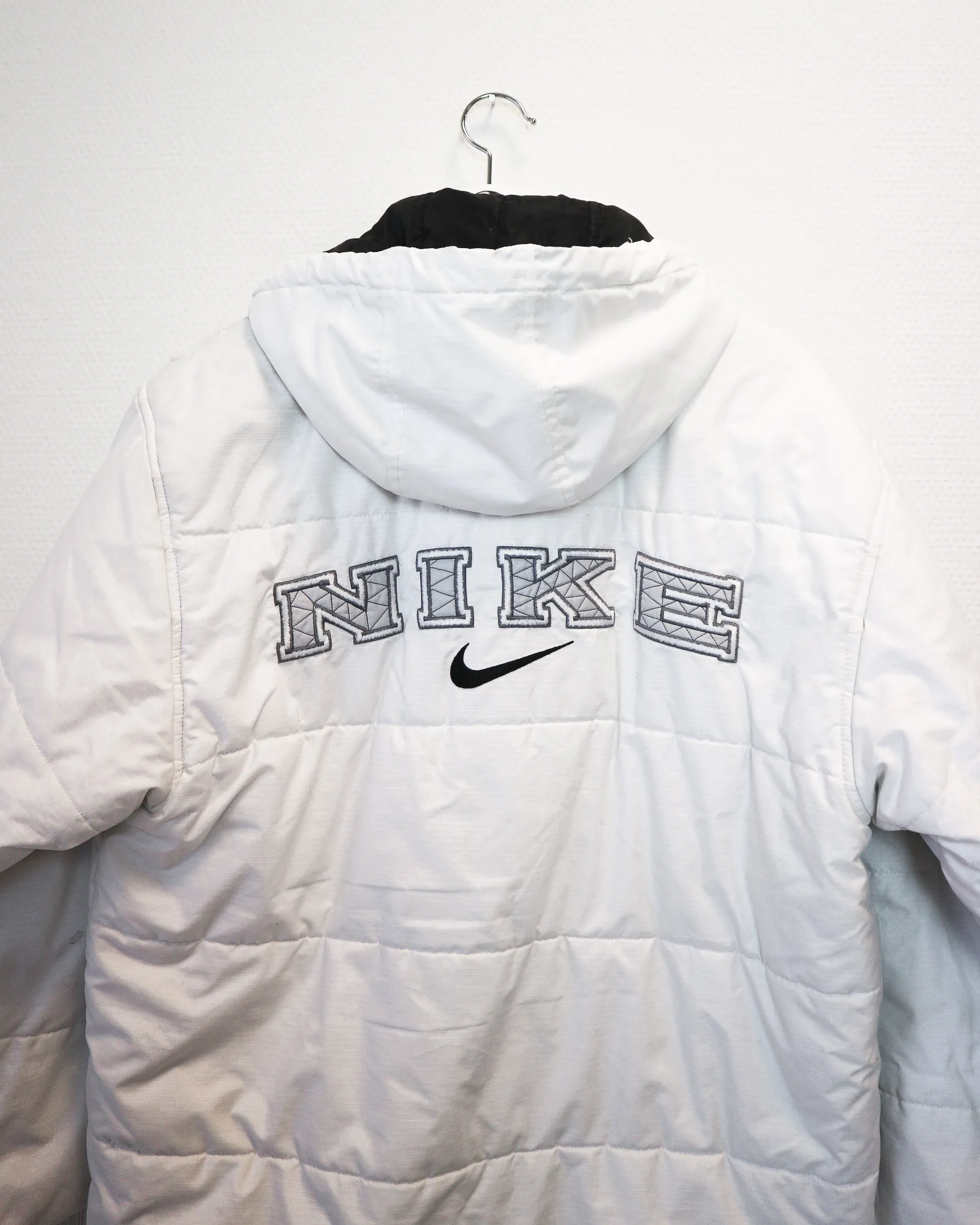 RARE Nike Spellout Puffer M